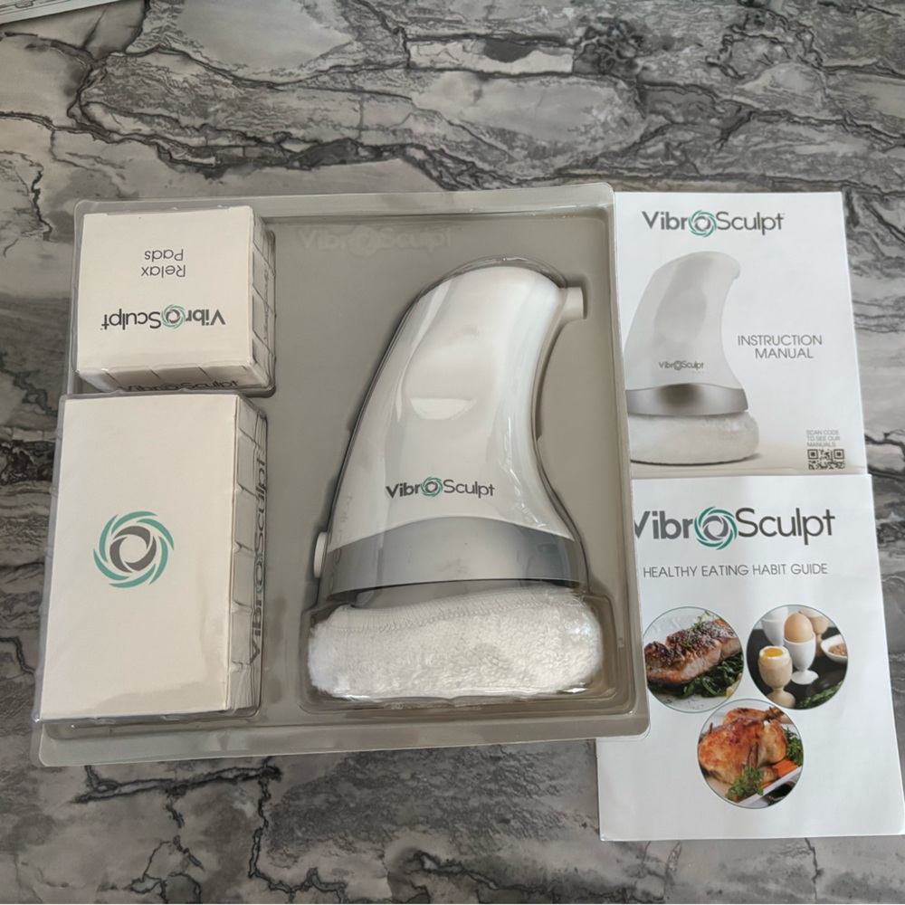 Handheld Massager in White - Picture 2 of 10
